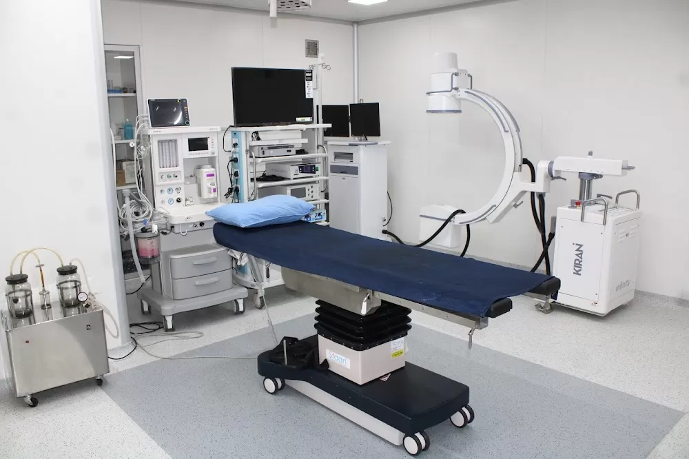 𝗞𝗿𝗶𝘀𝗵𝗻𝗮 𝗖𝗲𝗻𝘁𝗿𝗲 - Best Joint Replacement Hospital in Vadodara - Photo 2