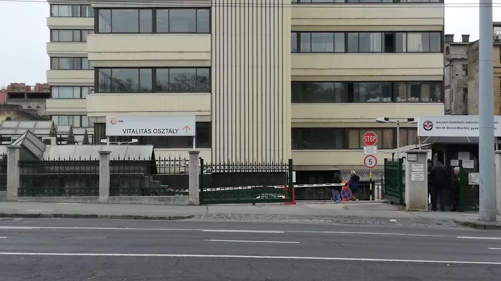 Magyar Honvédség Egészségügyi Központ - MH EK - Photo 2