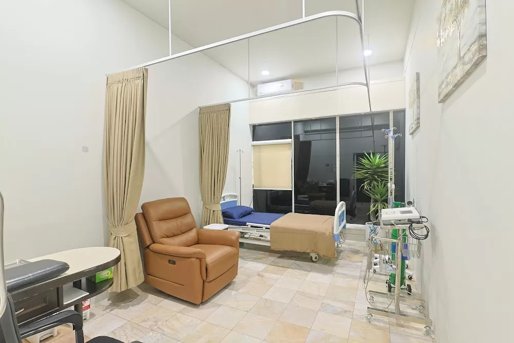 (PMC Clinic Phuket Town) Phuket Medical Clinic - Photo 1