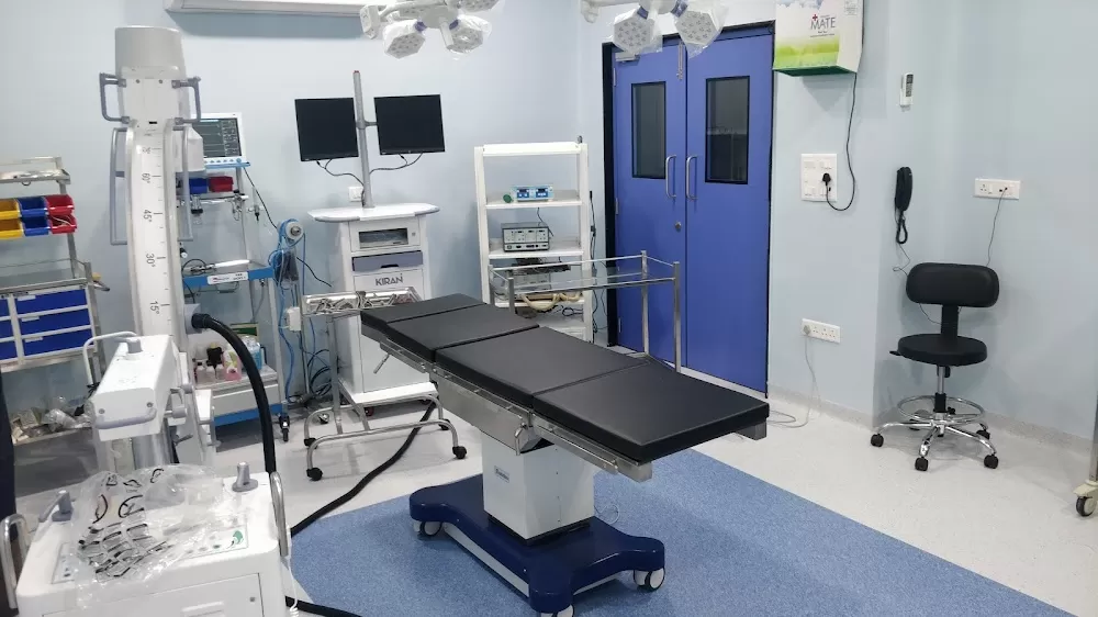 RAVI ORTHOPAEDIC HOSPITAL - Photo 2