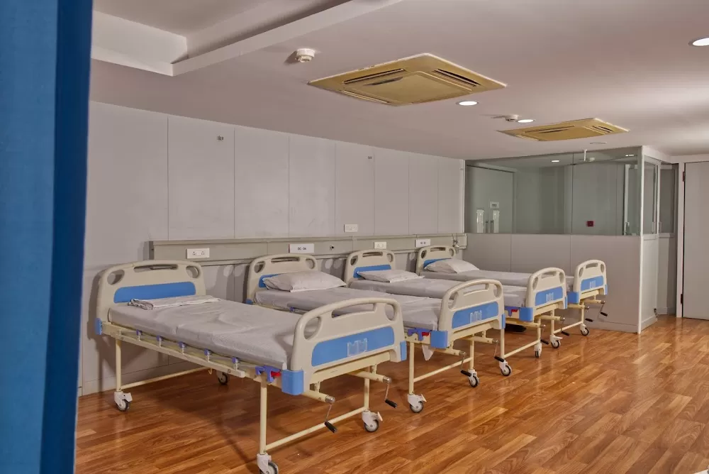 FootSecure Malleshwaram | Best Foot & Ankle Surgeon, Sports Injury and Wound Care Hospital - Photo 2