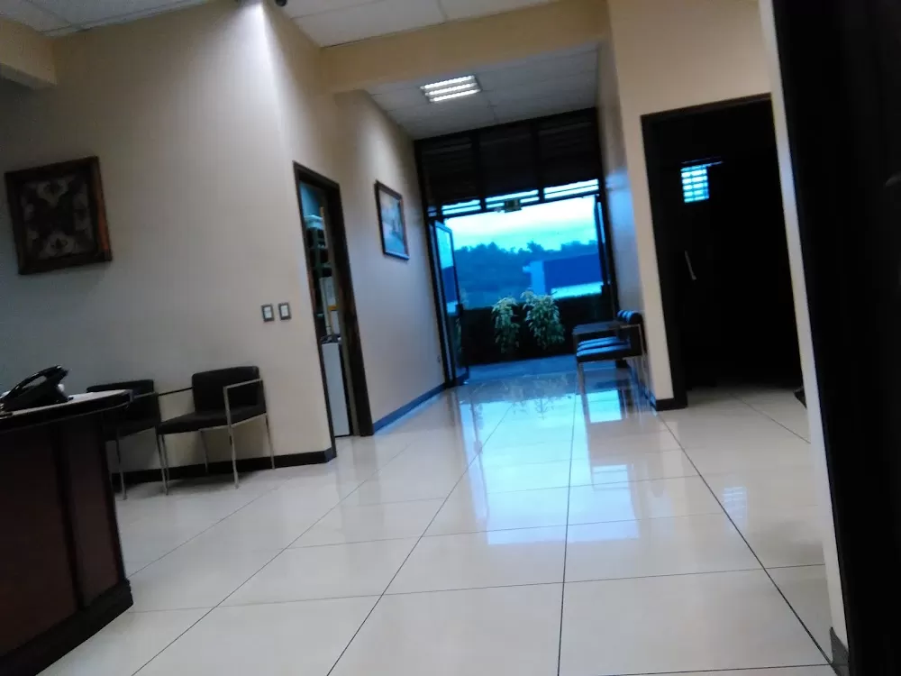 Emergency Clinic P Z - Photo 8