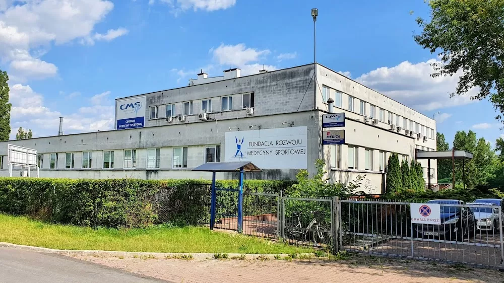 CMS - Centrum Medycyny Sportowej Warszawa - Photo 3