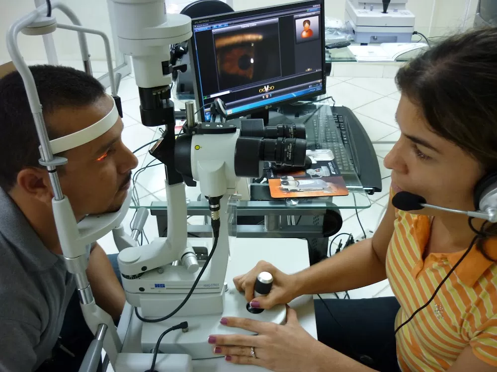 Clinical Yee - Ocular Microsurgery Institute - Photo 8