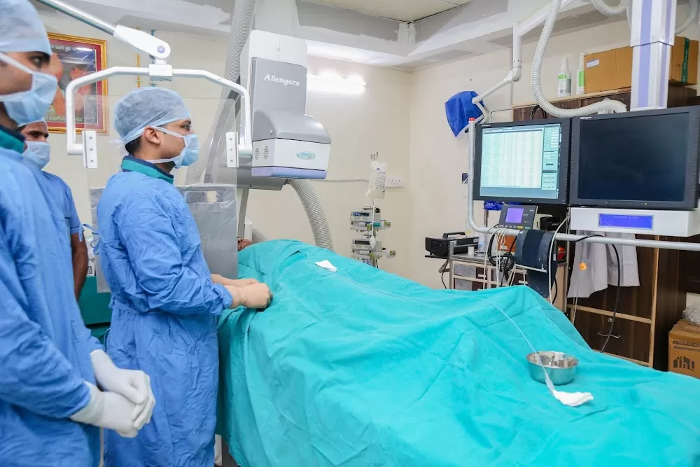 Dr. Gaurav Singhal - Photo 7