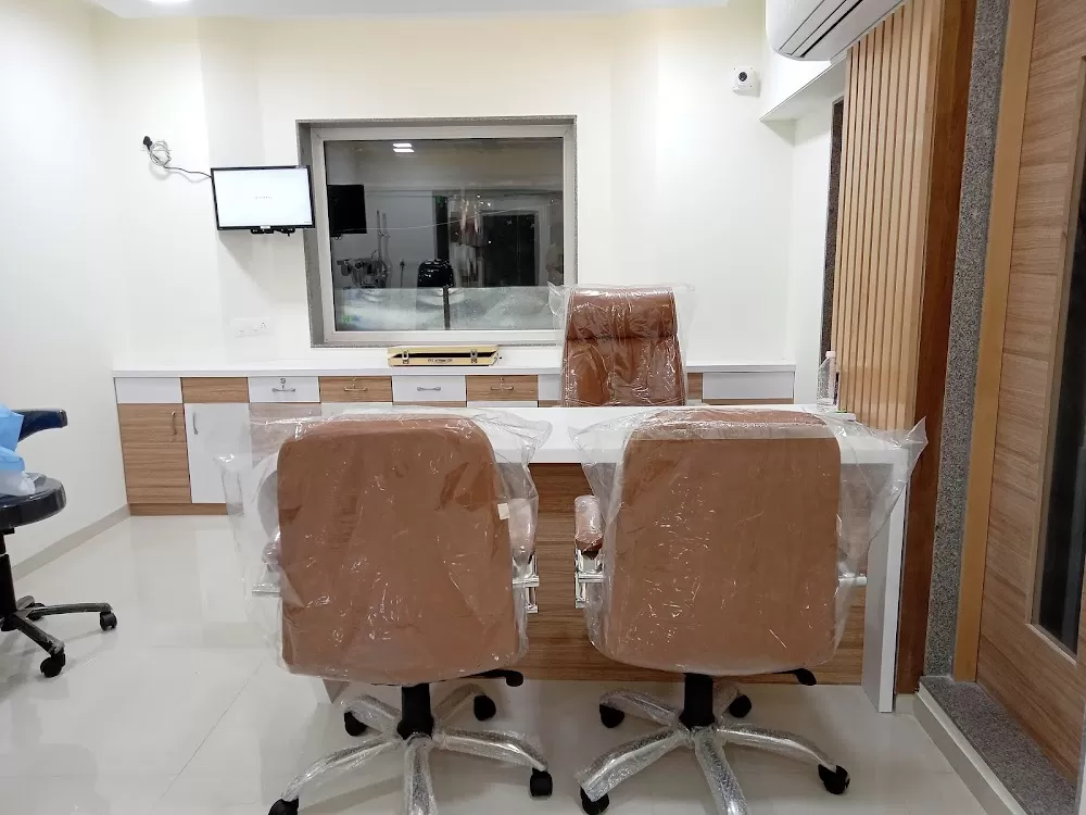 𝗗𝗜𝗩𝗬𝗔𝗠 𝗘𝗬𝗘 𝗛𝗢𝗦𝗣𝗜𝗧𝗔𝗟 BEST CASHLESS CATARACT LASIK EYE SPECIALIST AHMEDABAD - Photo 6