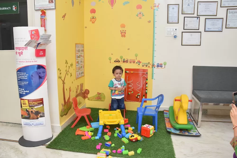 Dr Hemendra Gupta's Child Care - Photo 3
