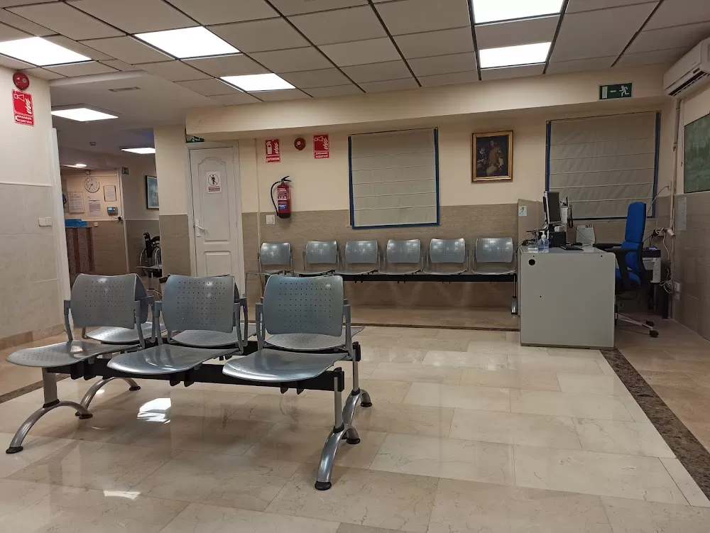Centro Médico Carpetana - Photo 2