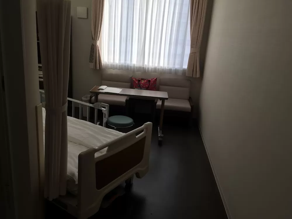 Takatsuki General Hospital - Photo 8
