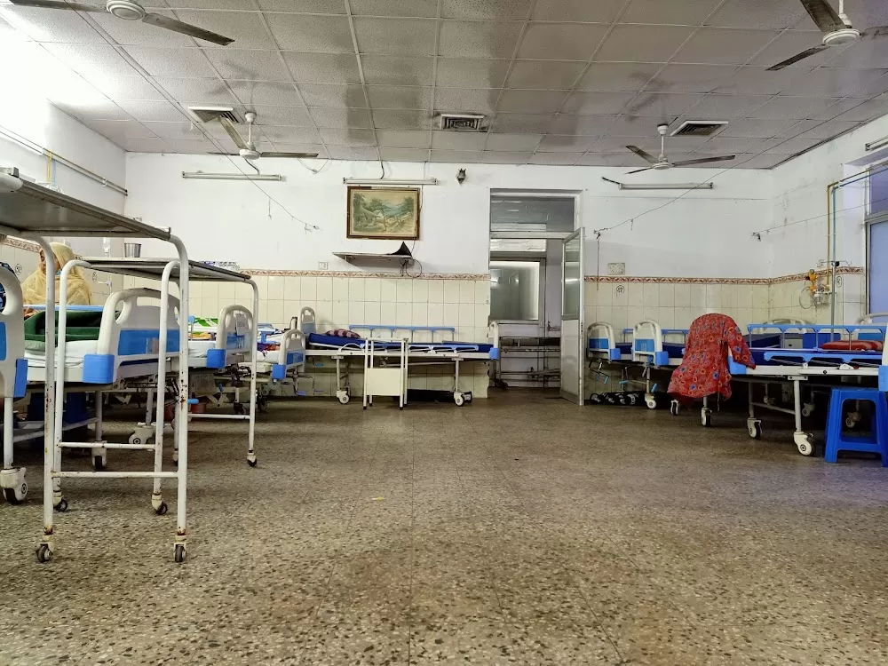 B. R. Singh Hospital (Eastern Railway) - Photo 6