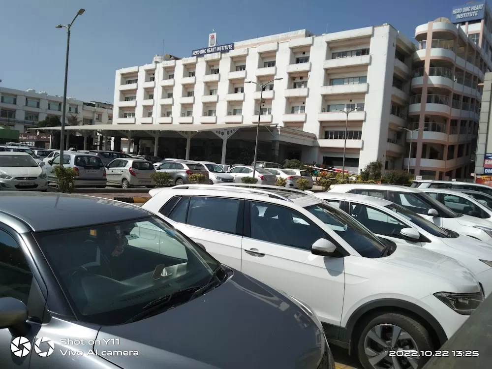 DMC Hospital ludhiana - Photo 6
