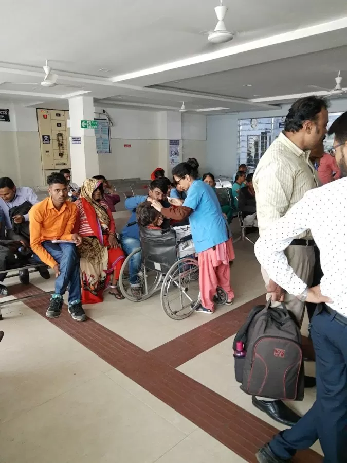 Sewa Sadan Eye Hospital Trust - Photo 7