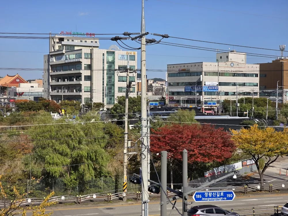 Shihwa Medical Center - Photo 2