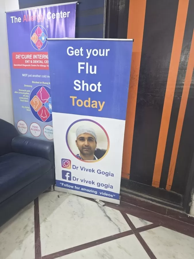 DR VIVEK GOGIA - Photo 1