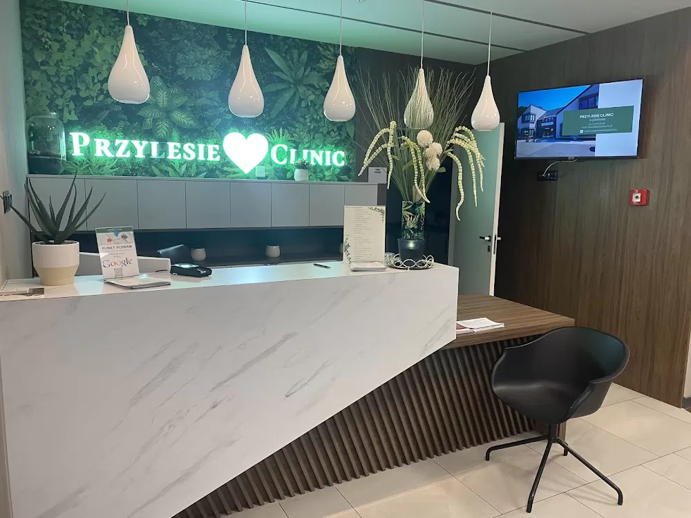 Centrum Medyczne PRZYLESIE CLINIC - Jabłonna/Legionowo Lekarze specjaliści - przychodnia - LASEROTERAPIA - Photo 4