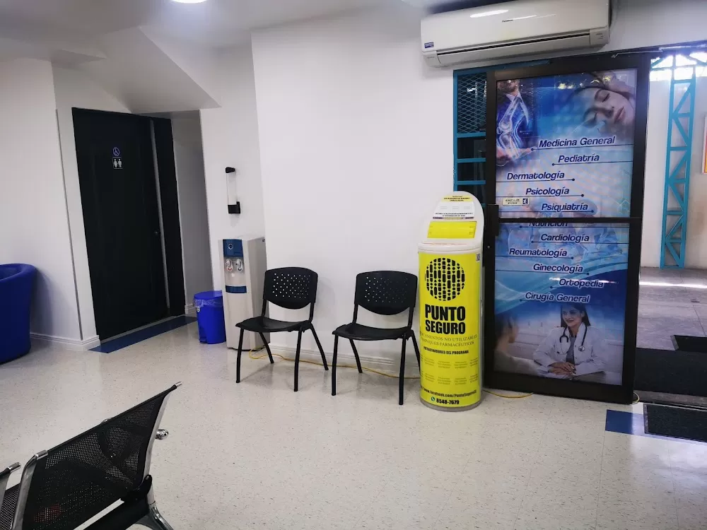 San Joaquín Medical Center - Photo 8