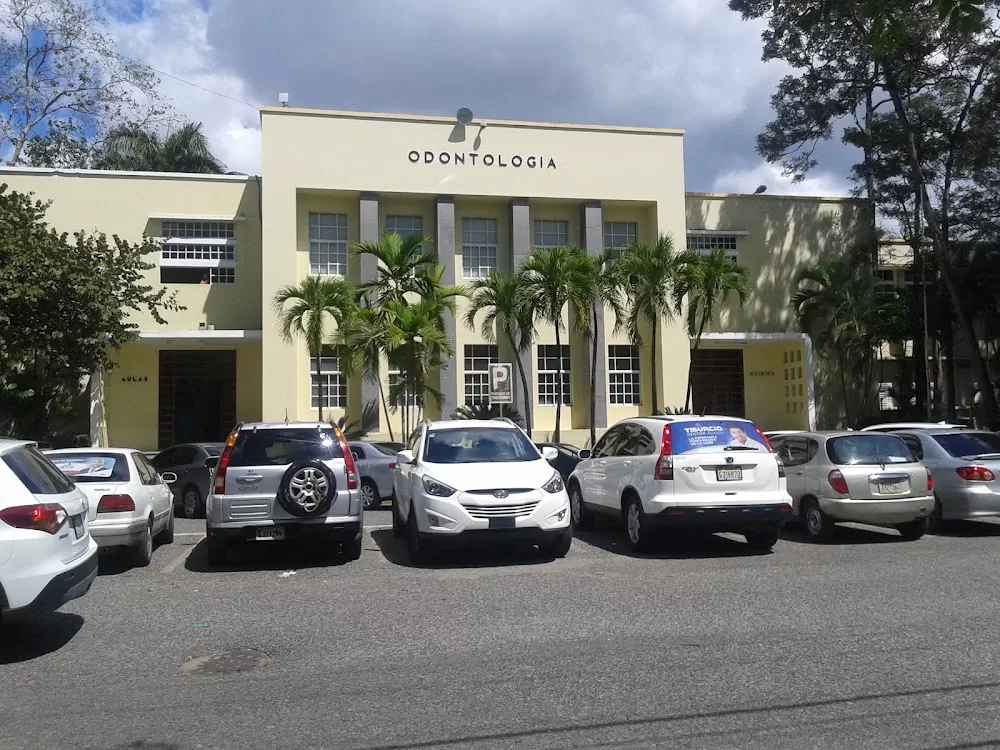 Escuela de Odontología - Photo 6