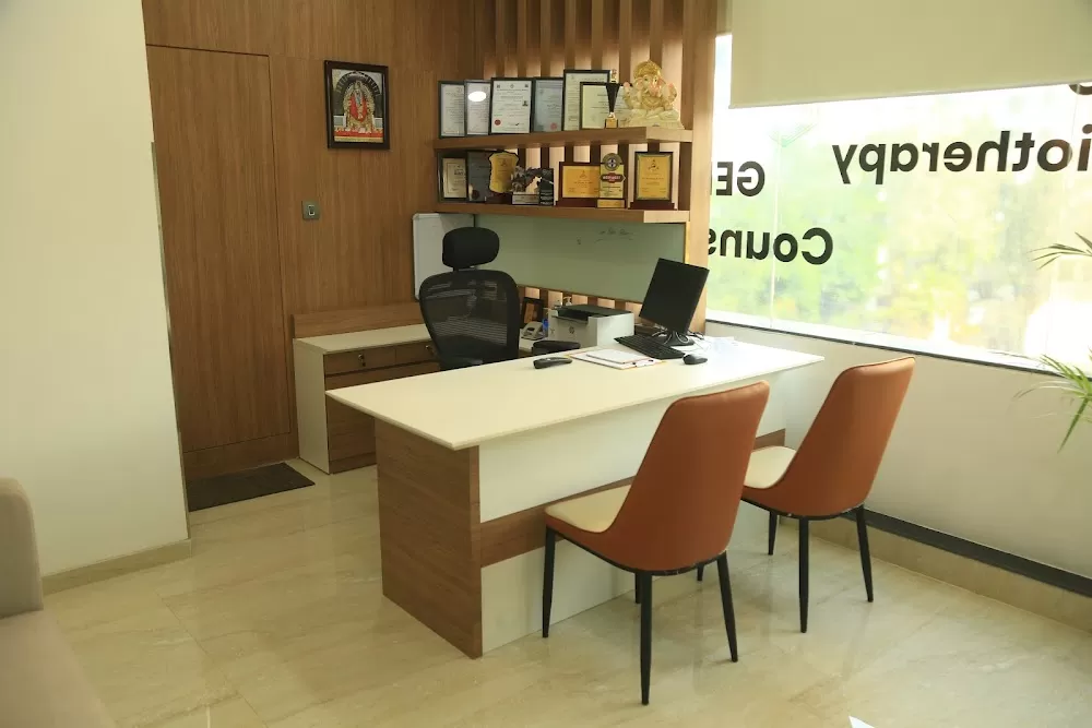 M | O | C Cancer Care & Research Centre (MOC Malad) - Photo 1