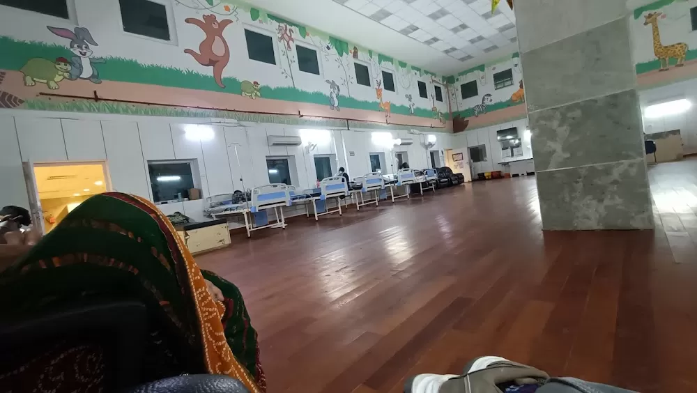 Pgi Hospital - Photo 6