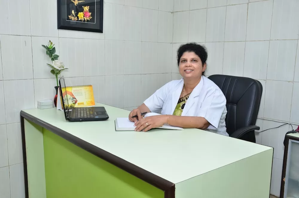 VCC AYURVEDA AND MEDICAL RESEARCH LLP, Authentic Kerala Ayurveda doctor/hospital in noida, slipped disc treatment near me - Photo 6