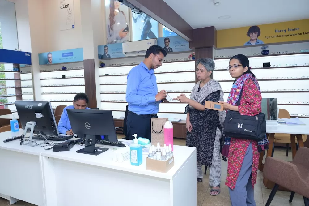 Prabhudesai Eye Clinic | Unit of Dr Agarwals Eye Hospital Kothrud, Pune - Photo 6