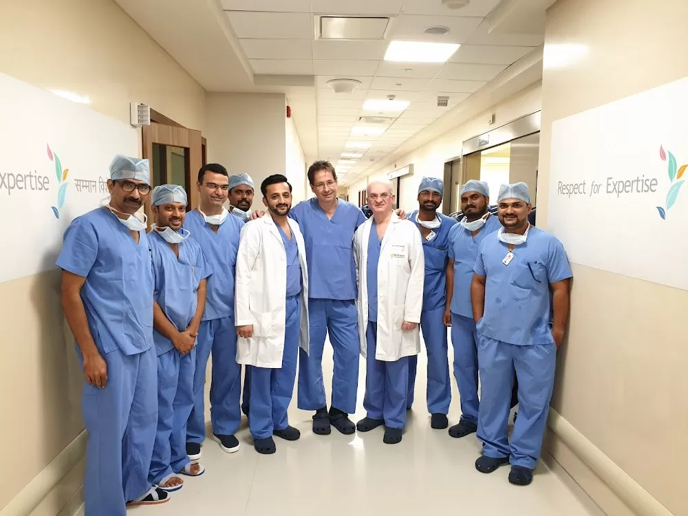 Dr Maulik Parekh - TAVR / TAVI, MitraClip, Angioplasty expert - Photo 6