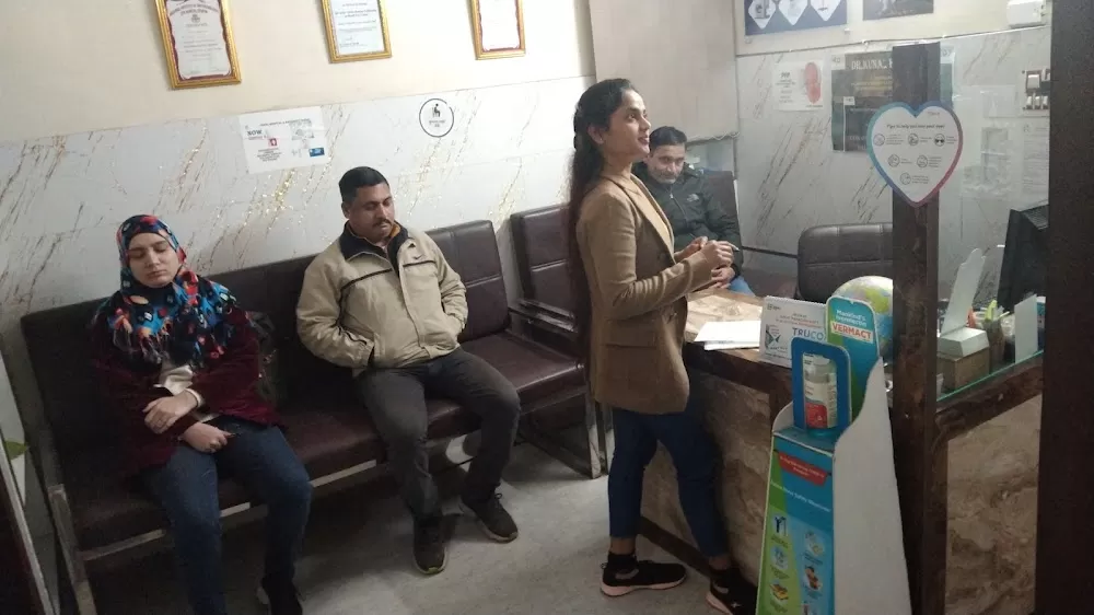 DAYAL EYE CENTRE - Photo 6