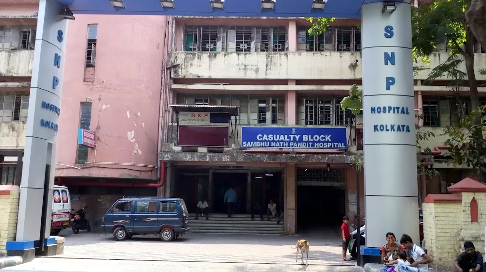 Sambhunath Pandit Hospital - Photo 4