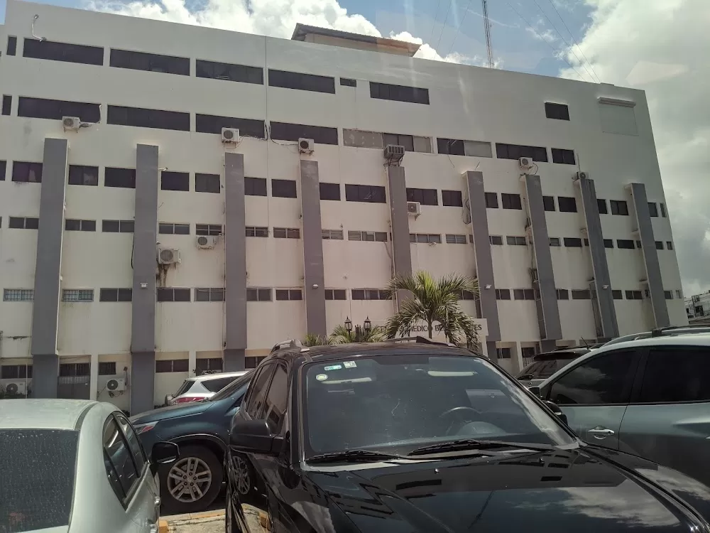 Centro cardiovascular santo Domingo - Photo 2