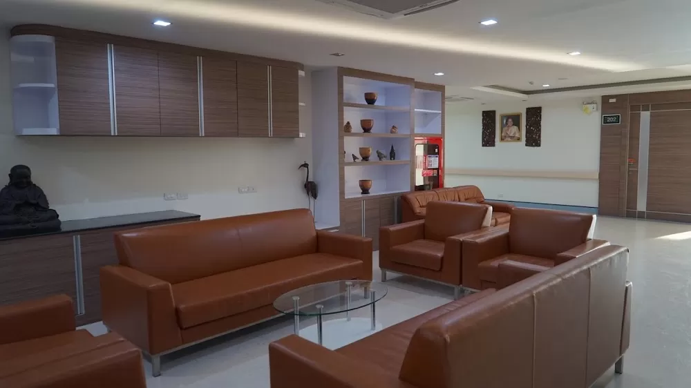 MALI Interdisciplinary Hospital - Photo 8