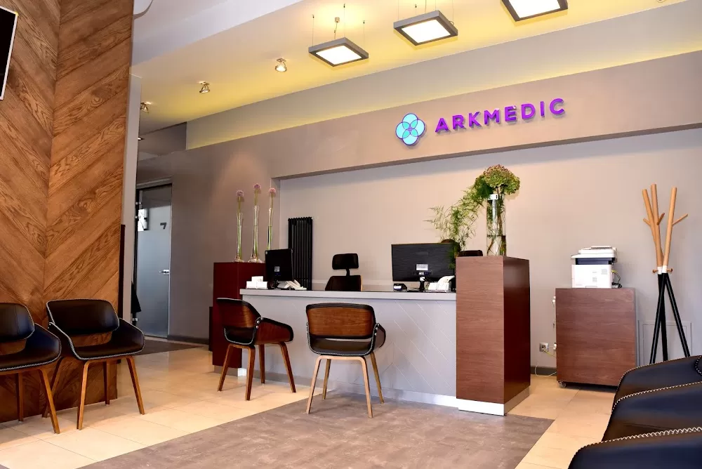 Arkmedic - Konsultacje Lekarskie, Badania, USG, Fizjoterapia, Masaż. - Photo 2