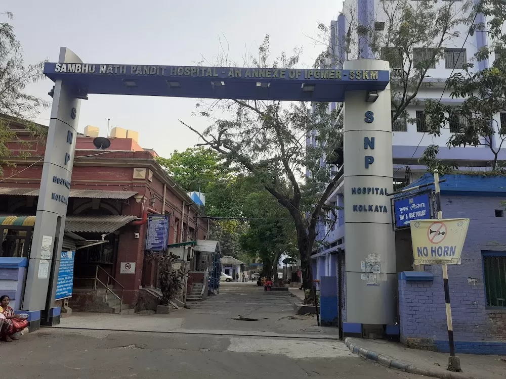 Sambhunath Pandit Hospital - Photo 3