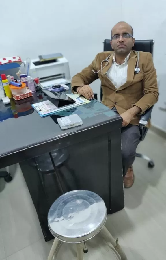 Dr Mohit Ghai - Child Specialist in Gaur City 2 | Pediatrician in Gaur City, Noida | Child Doctor in Gaur City 2 | Near me | - Photo 1