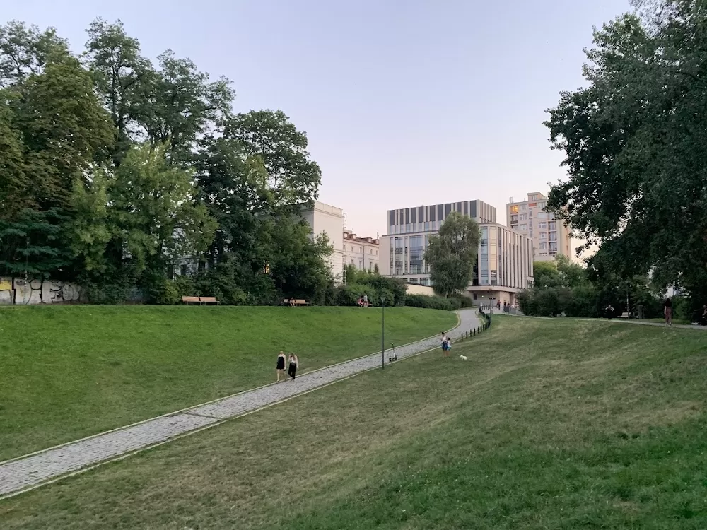 Centrum Głosu dla Profesjonalistów MEDINCUS w Warszawie - Photo 4