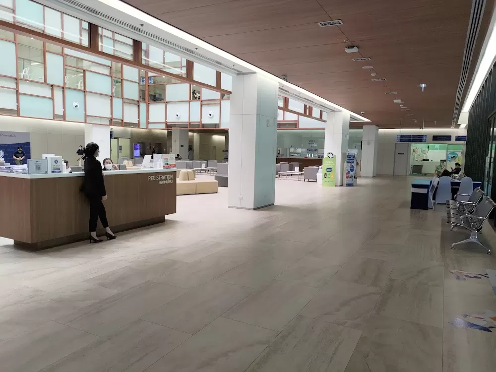 Princ Hospital Suvarnabhumi - Photo 4