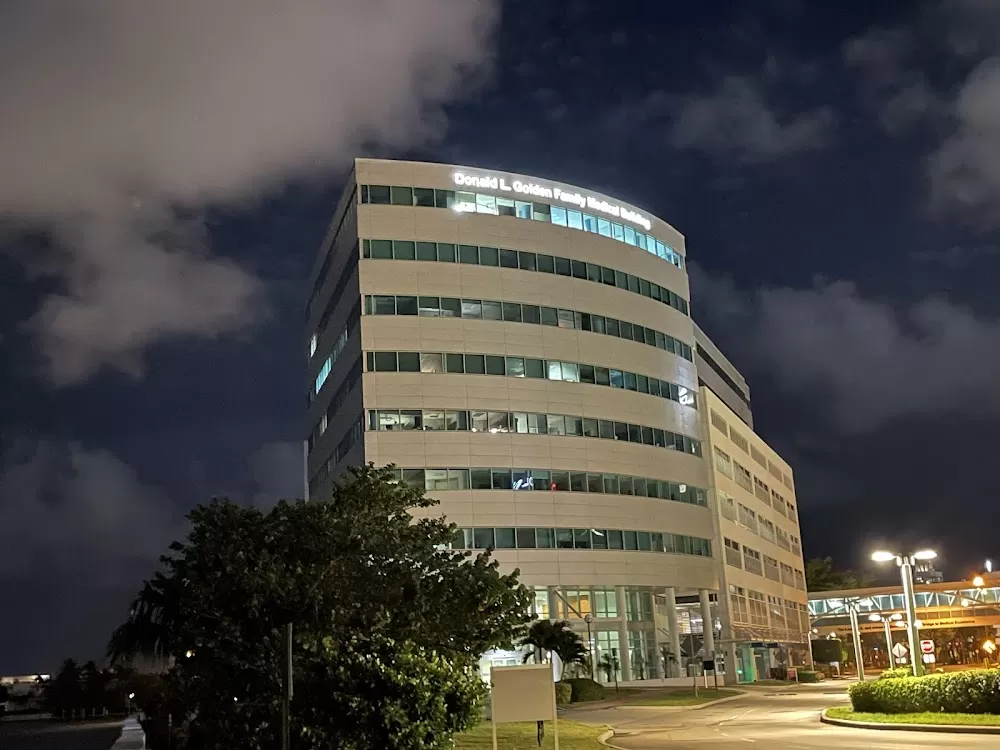 Mount Sinai Medical Center - Photo 7