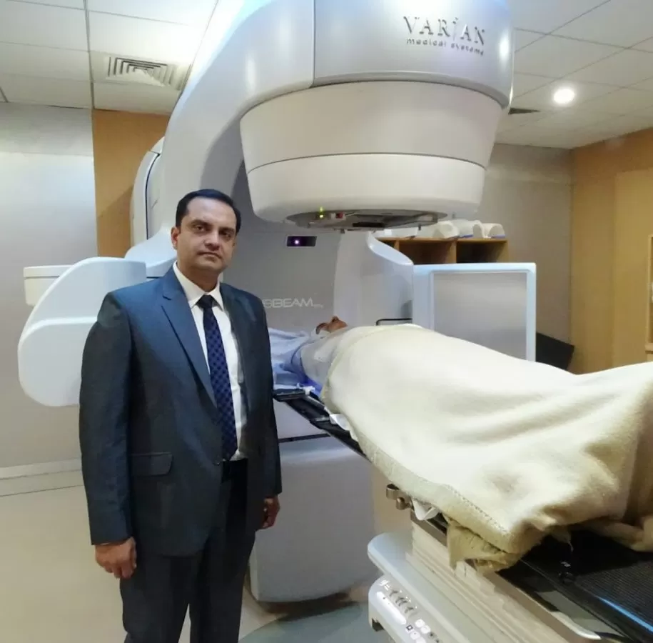Dr. Hari Mohan Agrawal- Best Oncologist Noida | Breast Cancer Specialist Doctor | Lung Cancer Doctor | Kalpataru Clinic Noida - Photo 3
