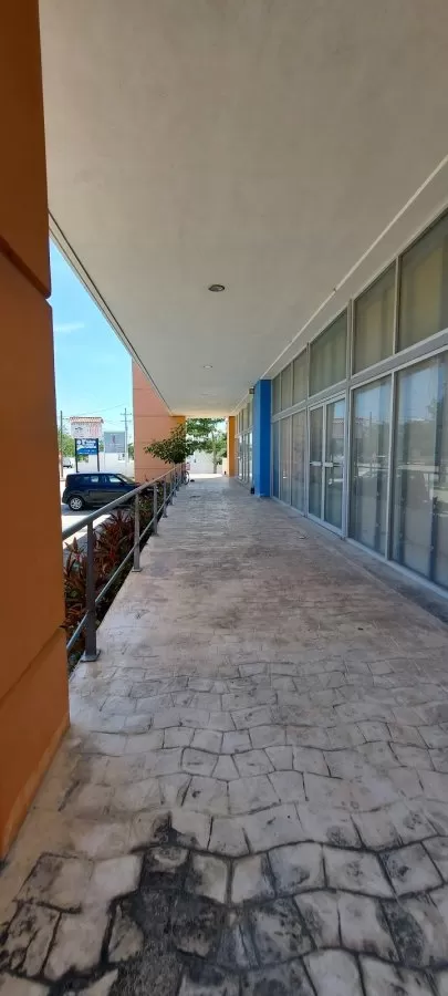 Playa del Carmen Dialysis Center - Photo 8