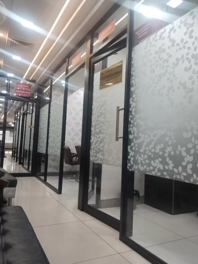 atmos eye & retina centre - Photo 6