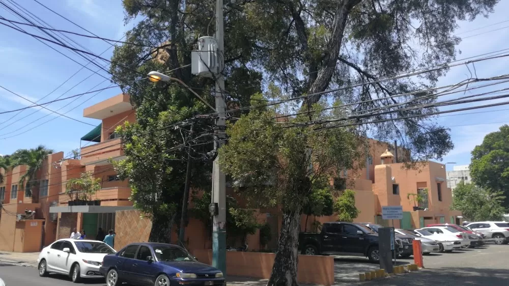 Dr. Abel González clinic - Photo 3