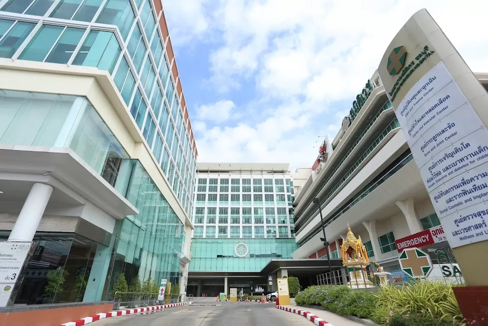 Samitivej Chonburi Hospital - Photo 1
