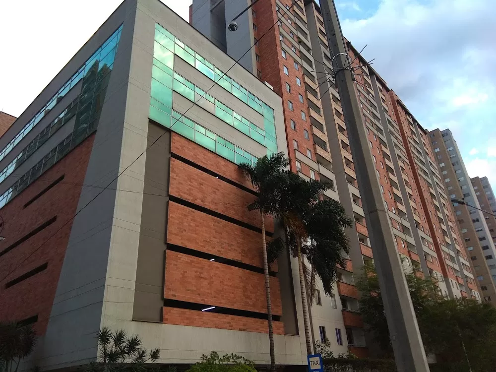 Prado Clinic - Photo 7