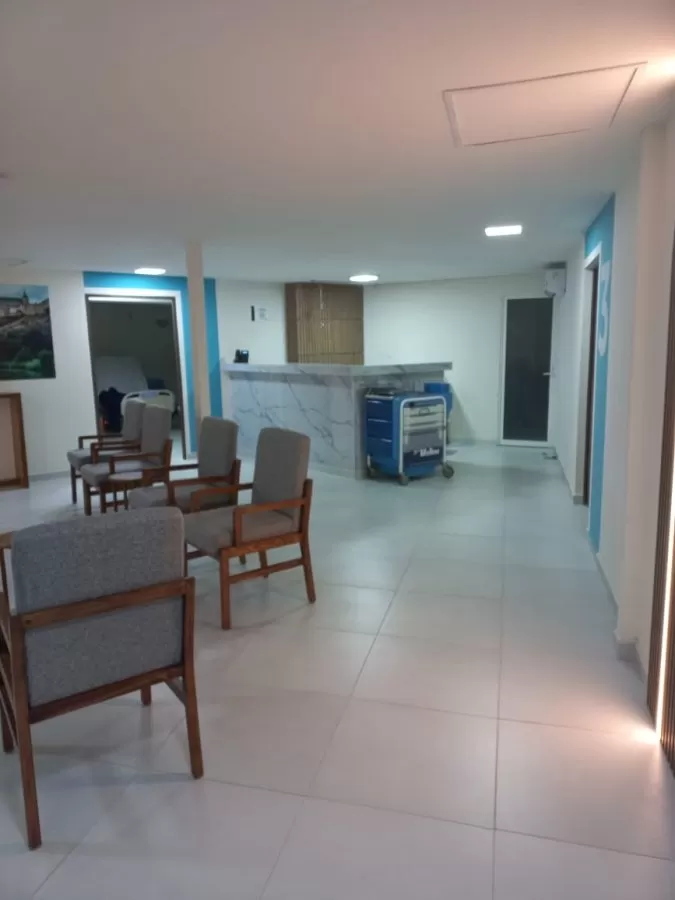 Hospital Toledo - Photo 8