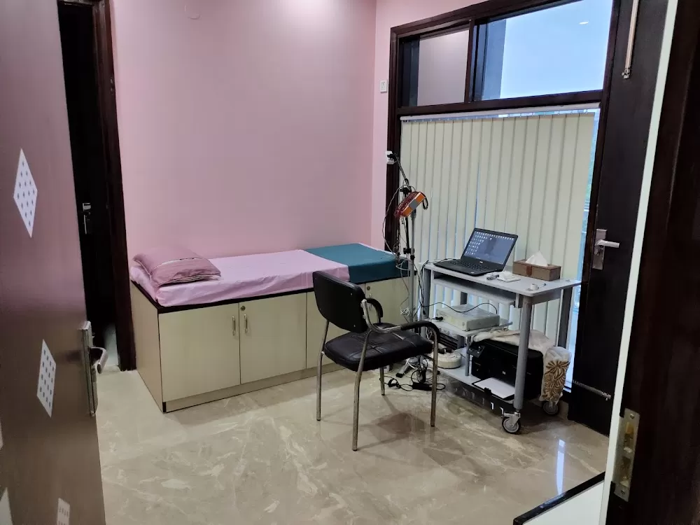 Dr. Ashutosh Gupta - Senior Neurologist Rohini - Photo 5