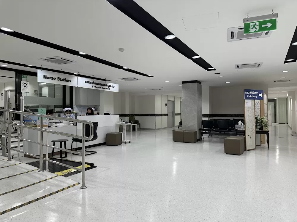 ViMUT Theptarin Rama 4 Hospital - Photo 7