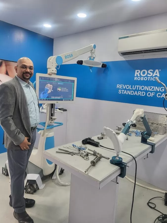 Dr. Aashish Arbat - Best Robotic Knee and Hip Replacement Surgeon in Pune - Photo 3