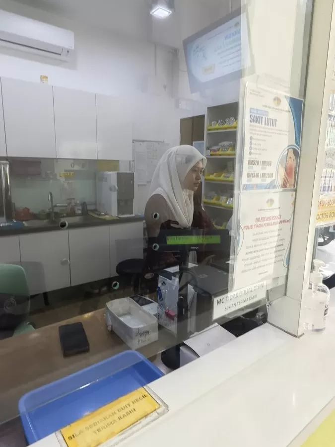 Klinik Faizal dan Rakan-Rakan Caw: Larkin - Photo 8