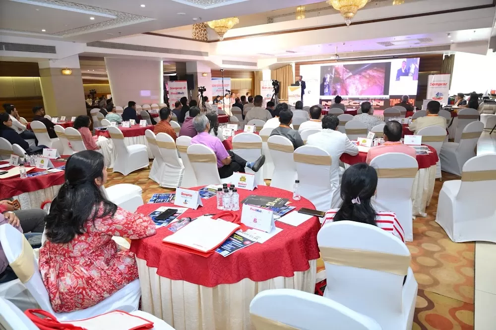 𝐃𝐫.𝐒𝐚𝐜𝐡𝐢𝐧 𝐃𝐞𝐨𝐫𝐞-Gallbladder Surgeon | Varicose Veins Laser Treatment |Hernia Surgeon in Nashik| Pilonidal Sinus Treatment - Photo 6