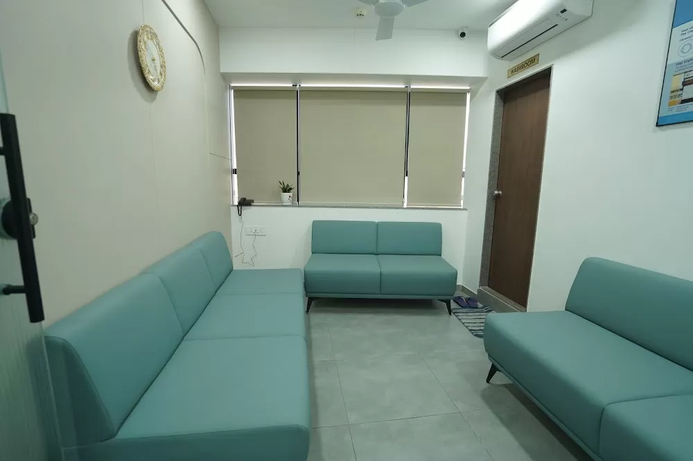 PEARL EYE CARE - Photo 5
