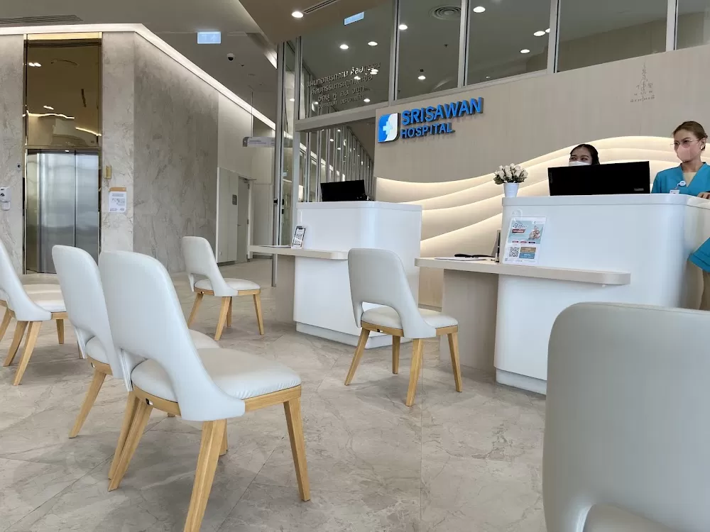 Srisawan Bangkok Hospital Ratchaphruek - Photo 5